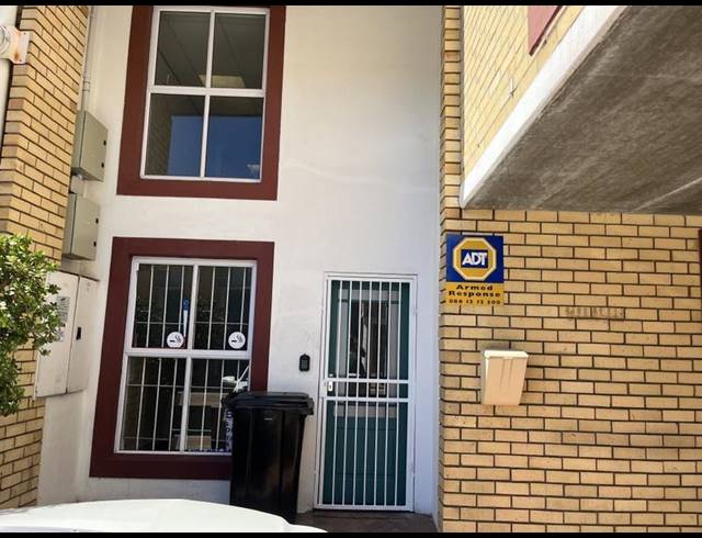 OFFICE PROPERTY TO RENT IN MILNERTON CENTRAL